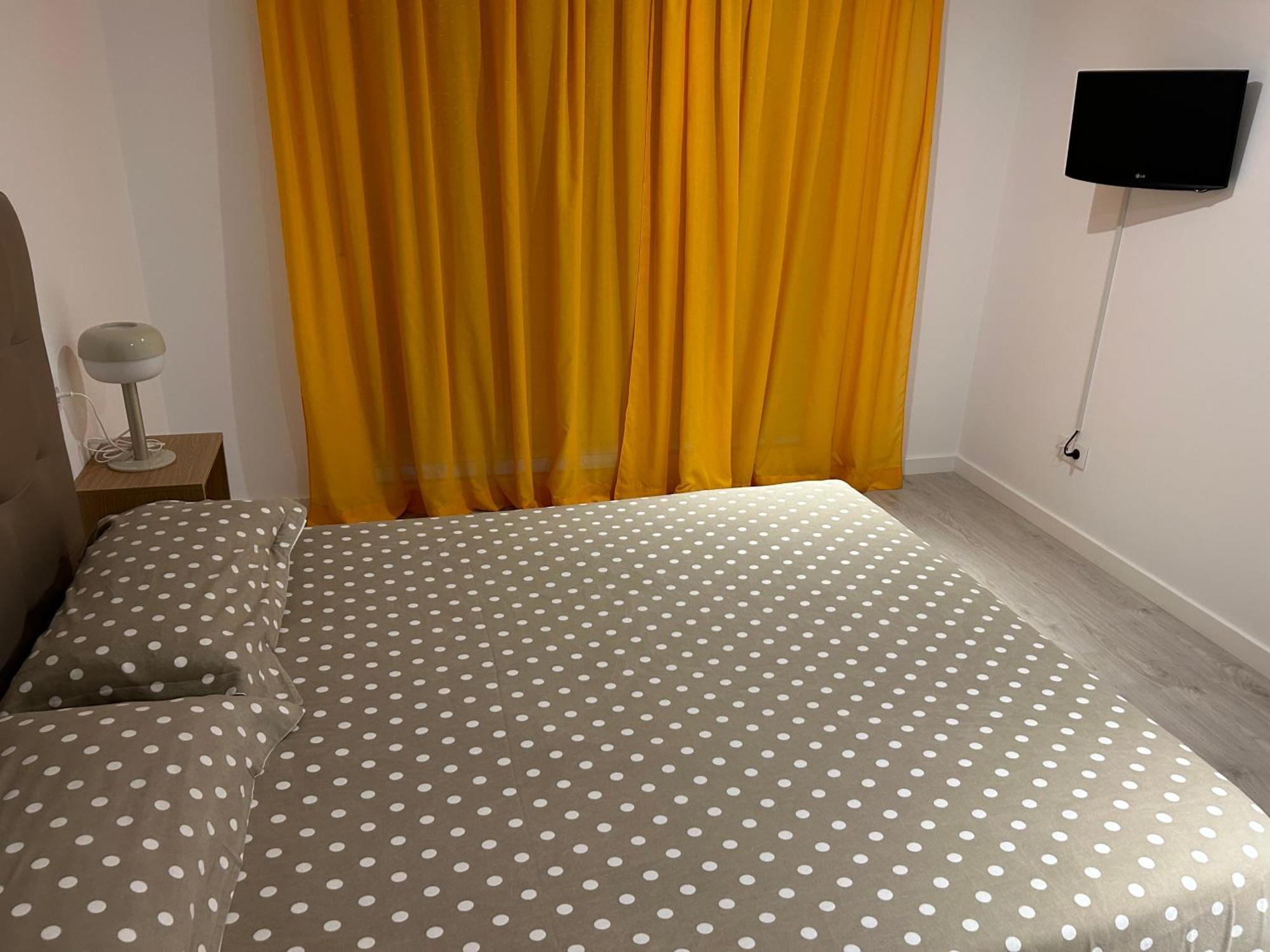 Apartamento Pisos Viajer@S O Grove Exterior foto